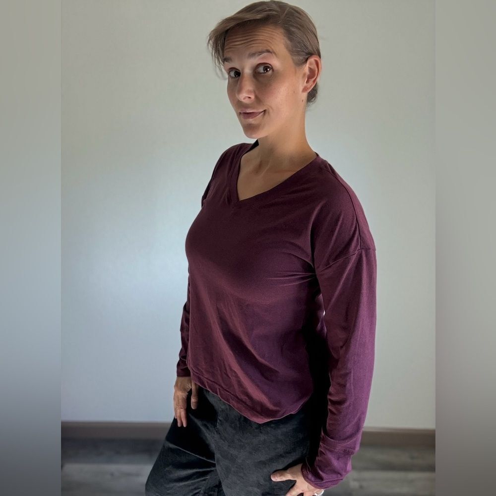 RBX Wine V Neck Thumbhole Top Soft Medium Loose Fit